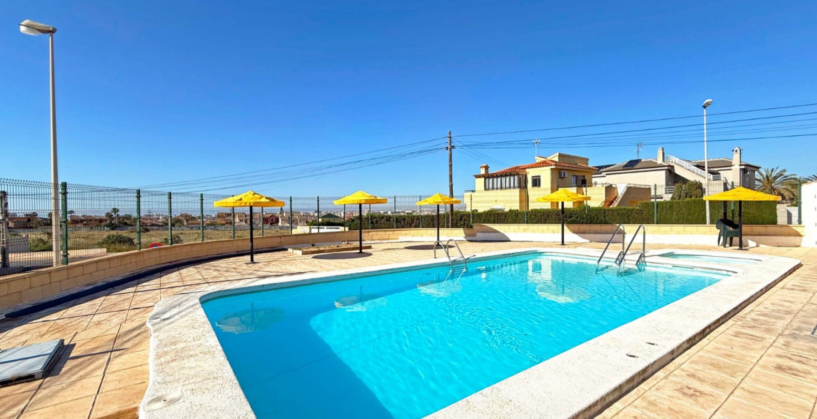 Reventa - Apartamento / piso - Torrevieja - Torrelamata - La Mata