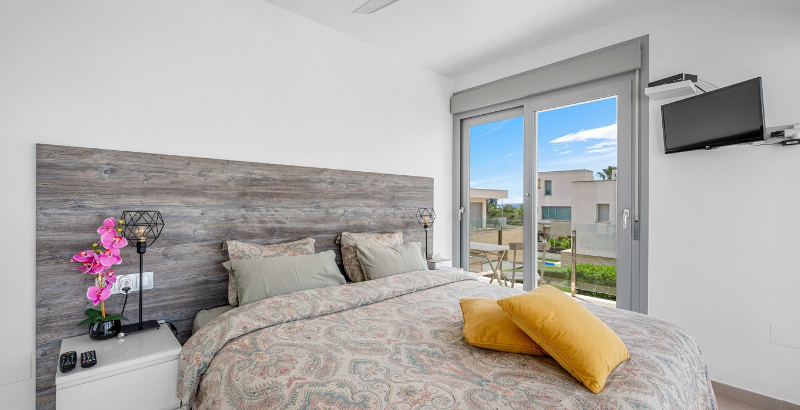 Resale - Villa - Orihuela Costa - Vistabella Golf