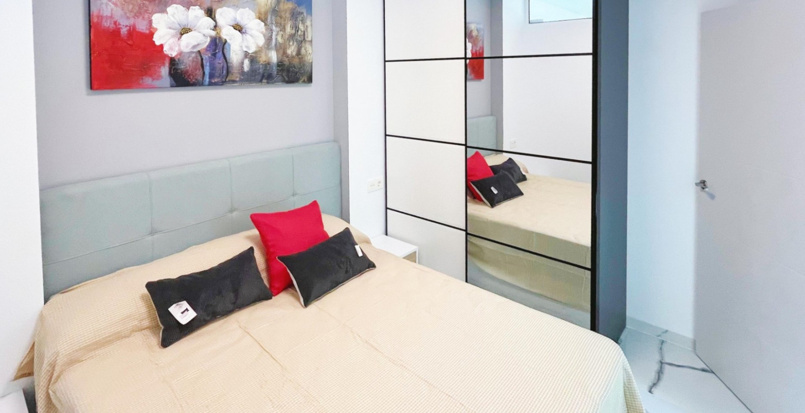 Resale - Apartment / flat - Torrevieja - Playa del Cura