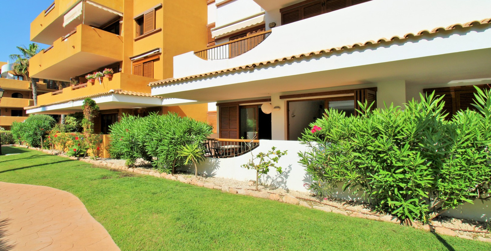 Resale - Apartment / flat - Torrevieja - Punta Prima
