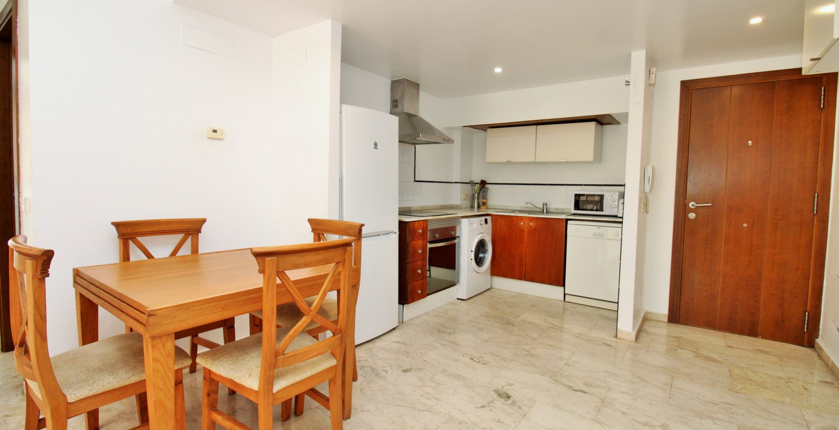 Resale - Apartment / flat - Torrevieja - Punta Prima