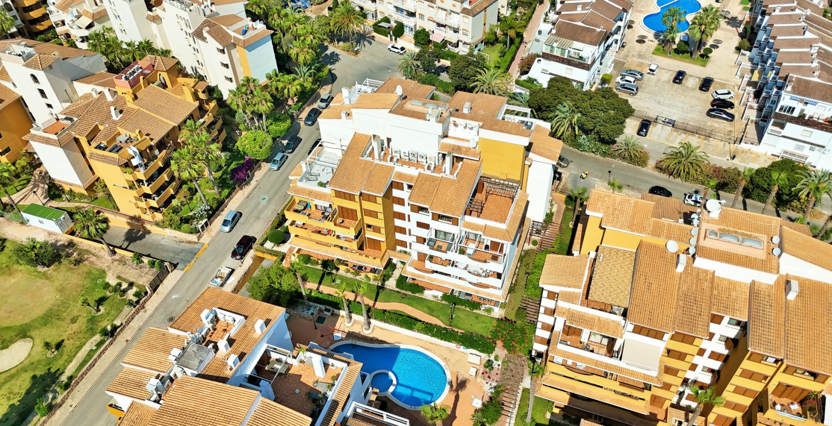 Resale - Apartment / flat - Torrevieja - Punta Prima