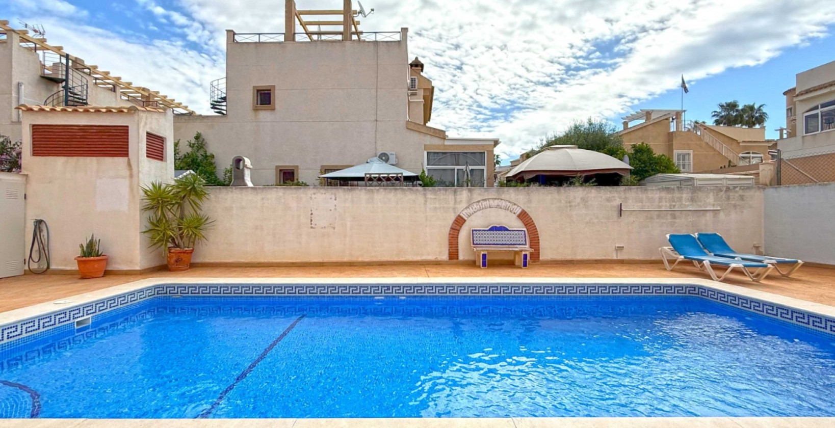 Återförsäljning - Semi Detached Villa - Orihuela Costa - Los Altos