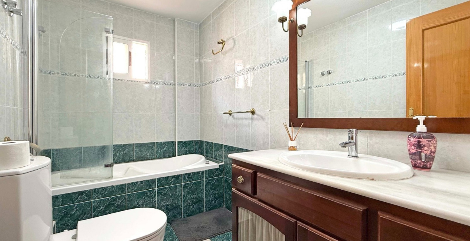 Återförsäljning - Semi Detached Villa - Orihuela Costa - Los Altos