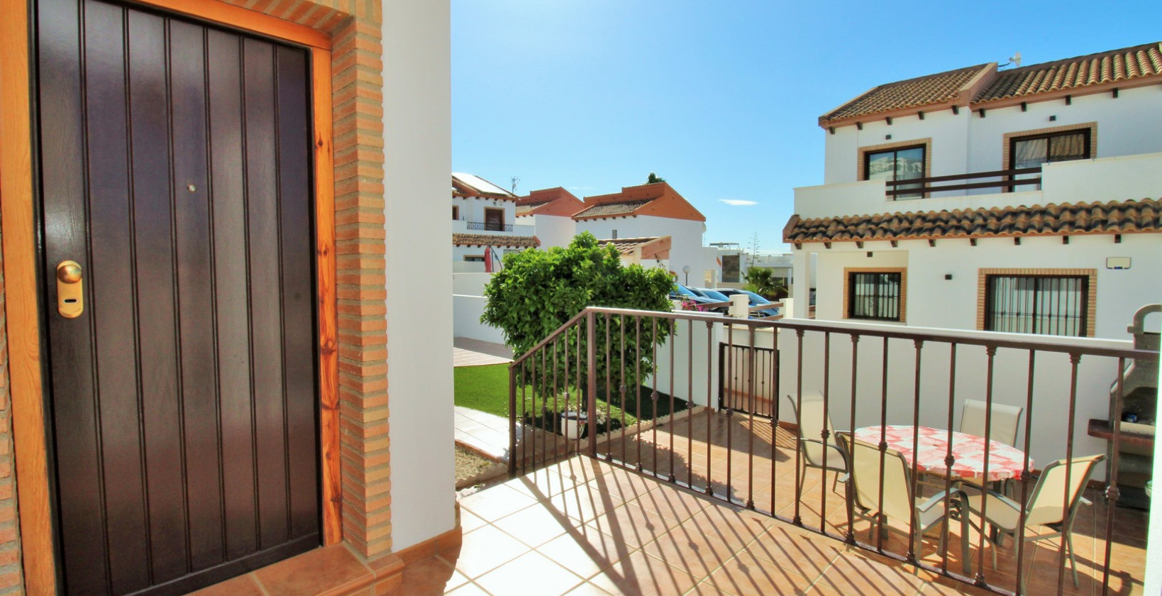 Resale - Villa - Villamartín - PAU 8