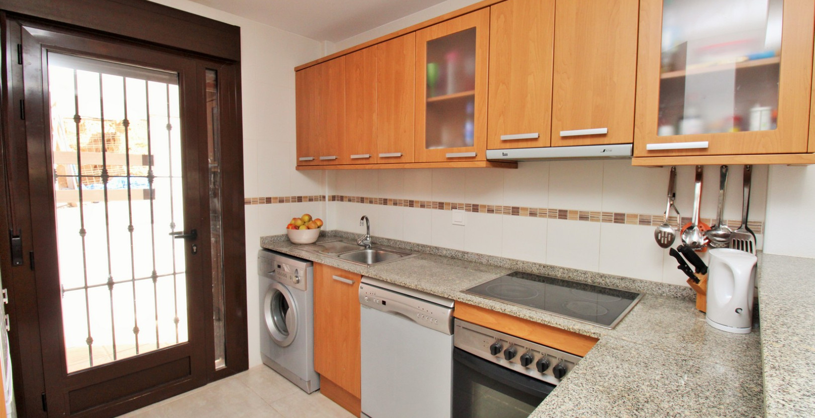 Resale - Villa - Villamartín - PAU 8