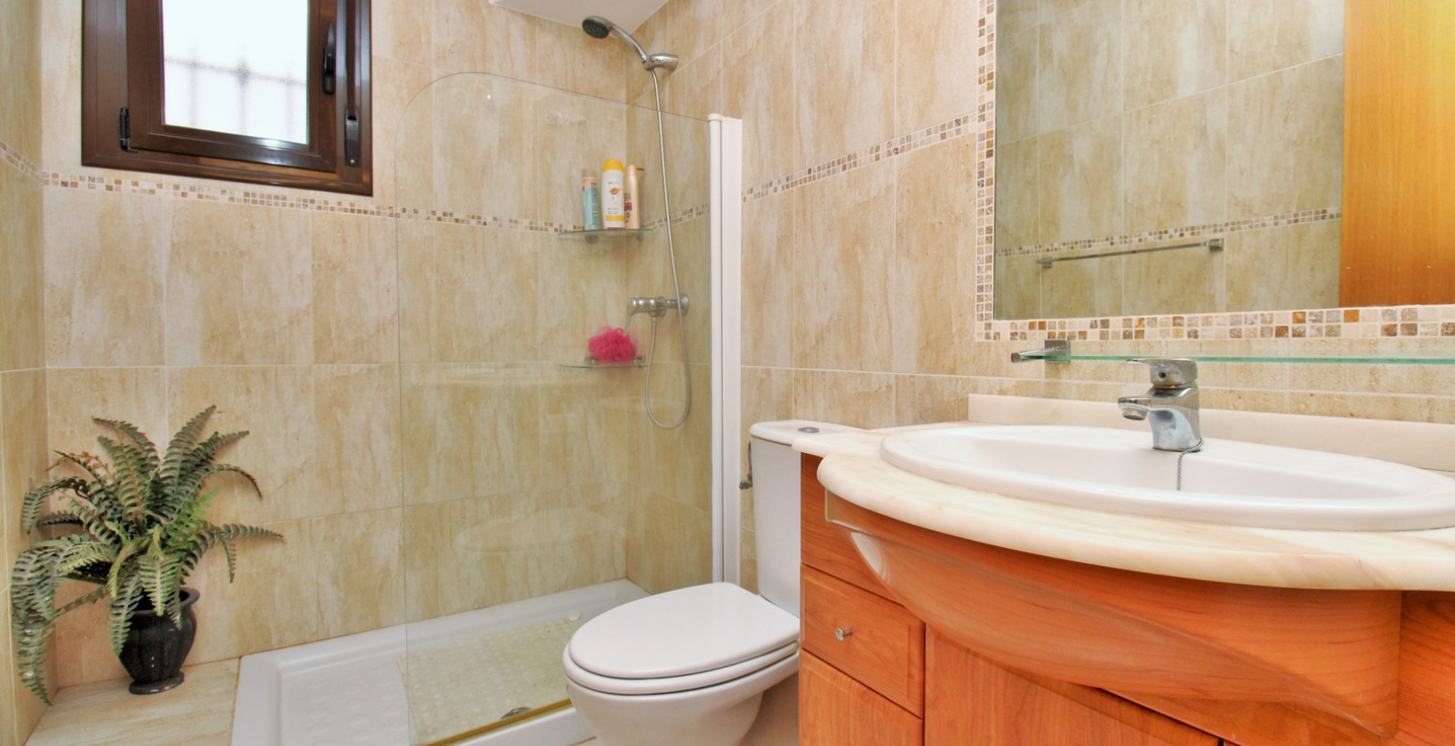 Resale - Villa - Villamartín - PAU 8