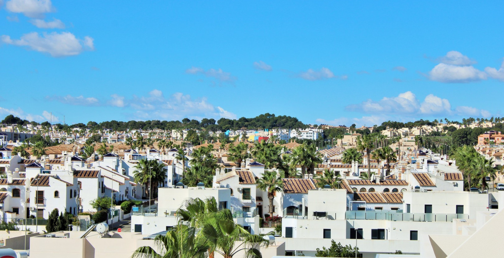 Resale - Villa - Villamartín - PAU 8