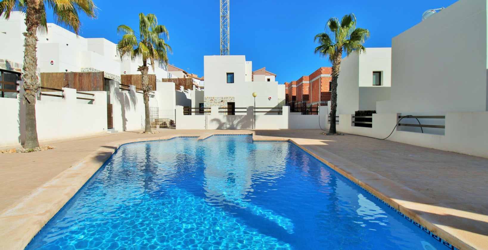 Resale - Villa - Villamartín - PAU 8