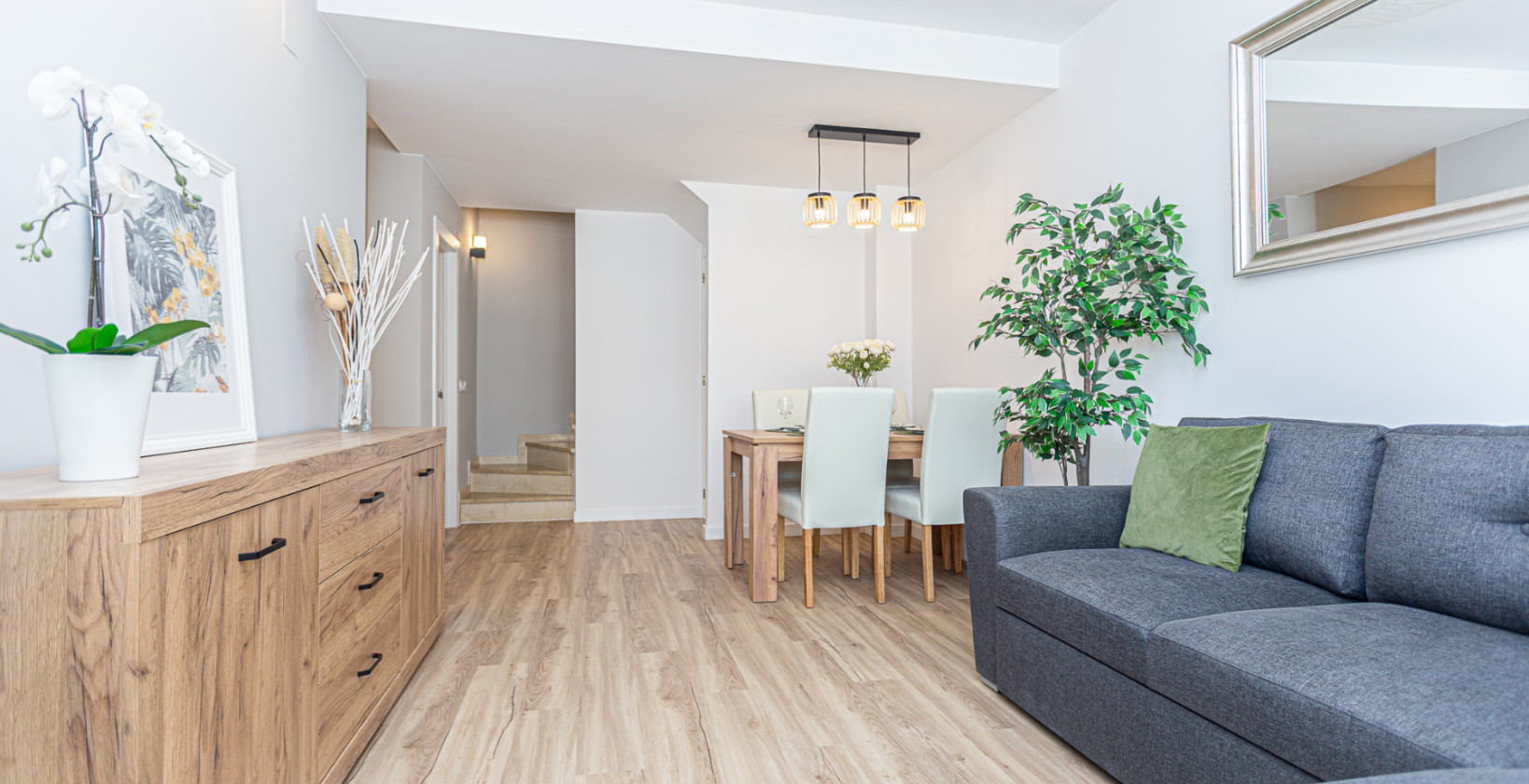 Resale - Townhouse - Los Altos