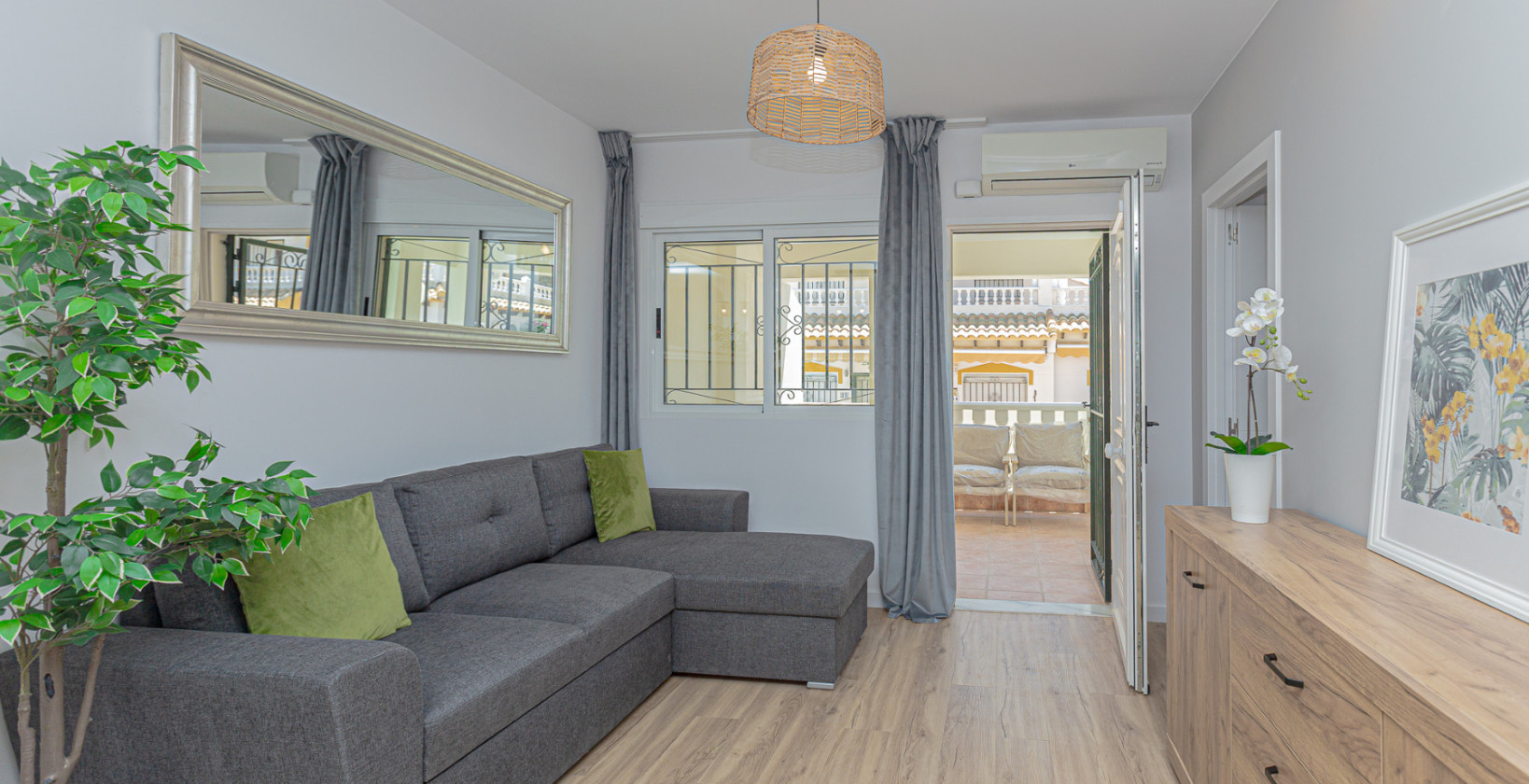 Resale - Townhouse - Los Altos