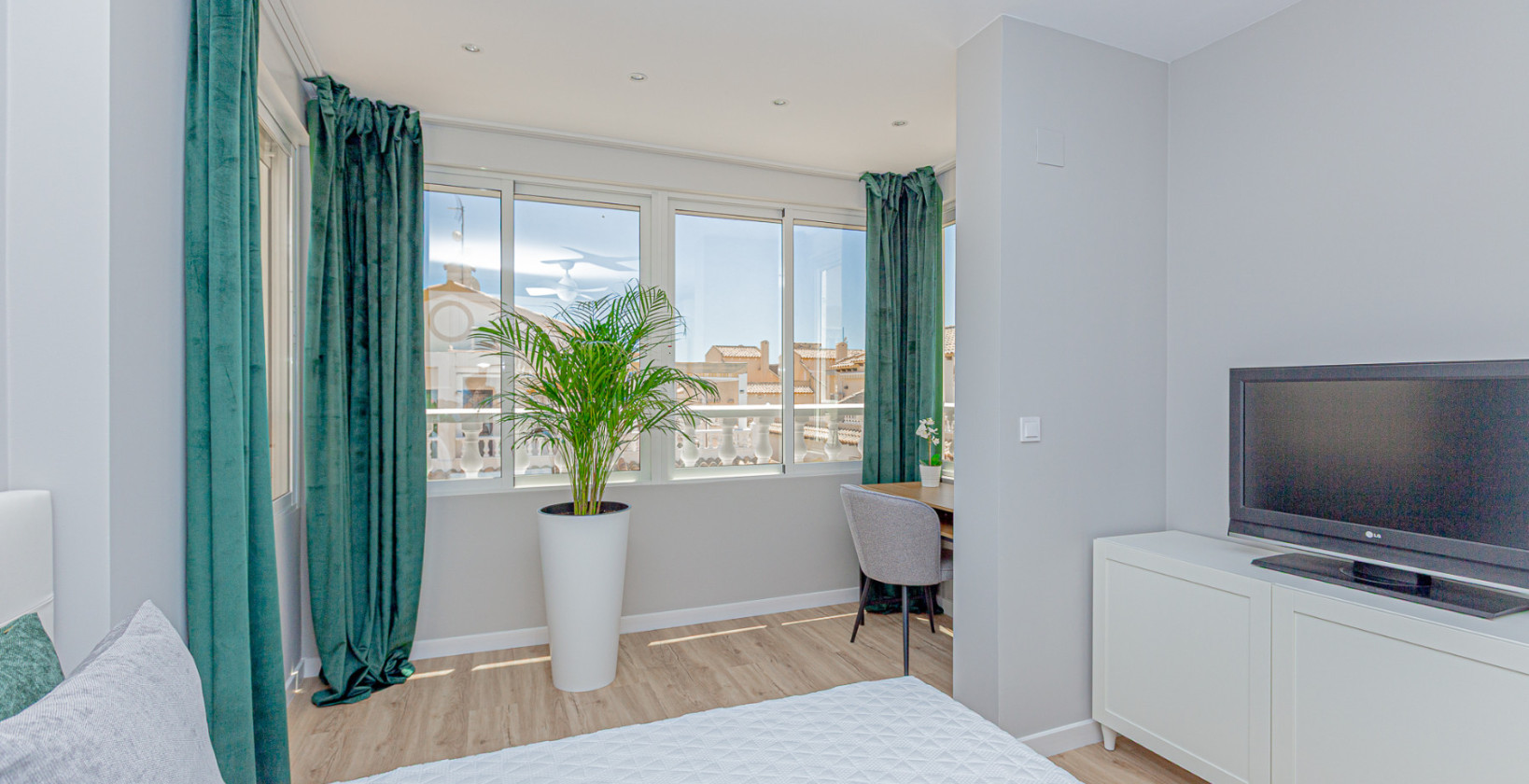 Resale - Townhouse - Los Altos