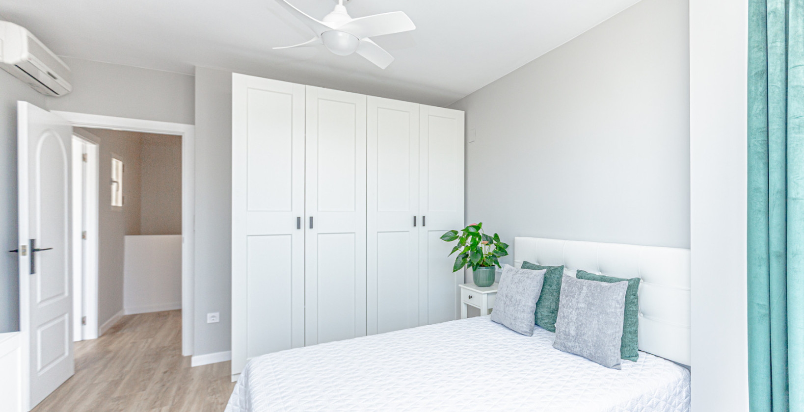 Resale - Townhouse - Los Altos