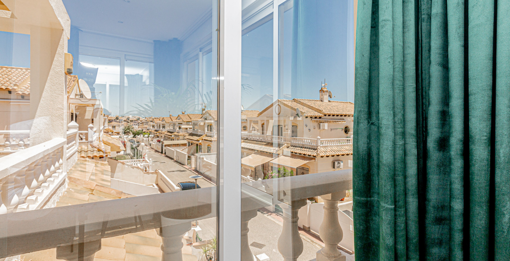 Resale - Townhouse - Los Altos