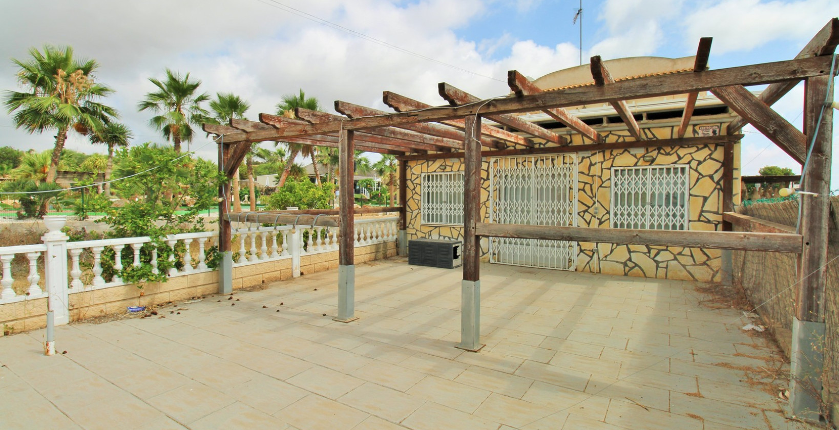 Bruktbolig - Kommersiell - Villamartín - Villamartin