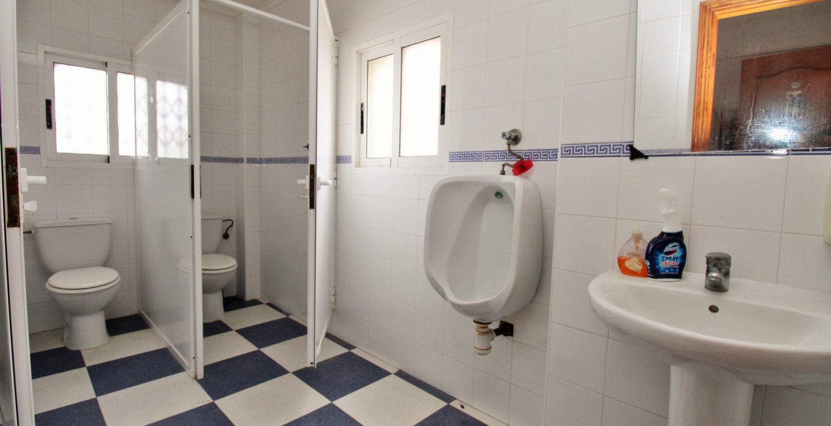 Bruktbolig - Kommersiell - Villamartín - Villamartin