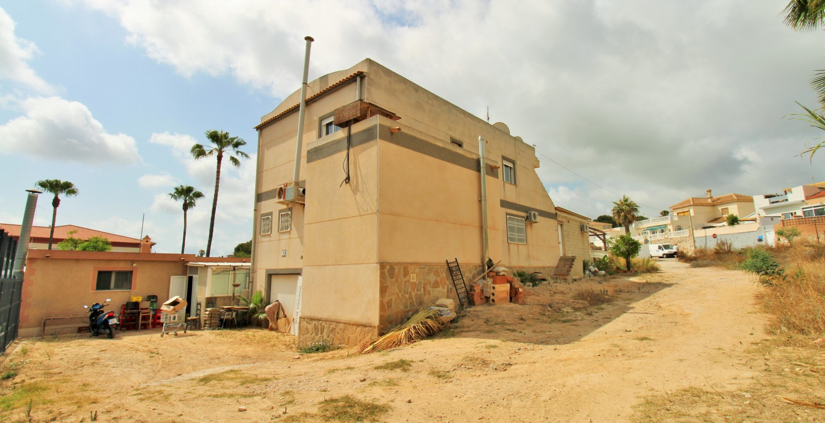 Bruktbolig - Kommersiell - Villamartín - Villamartin