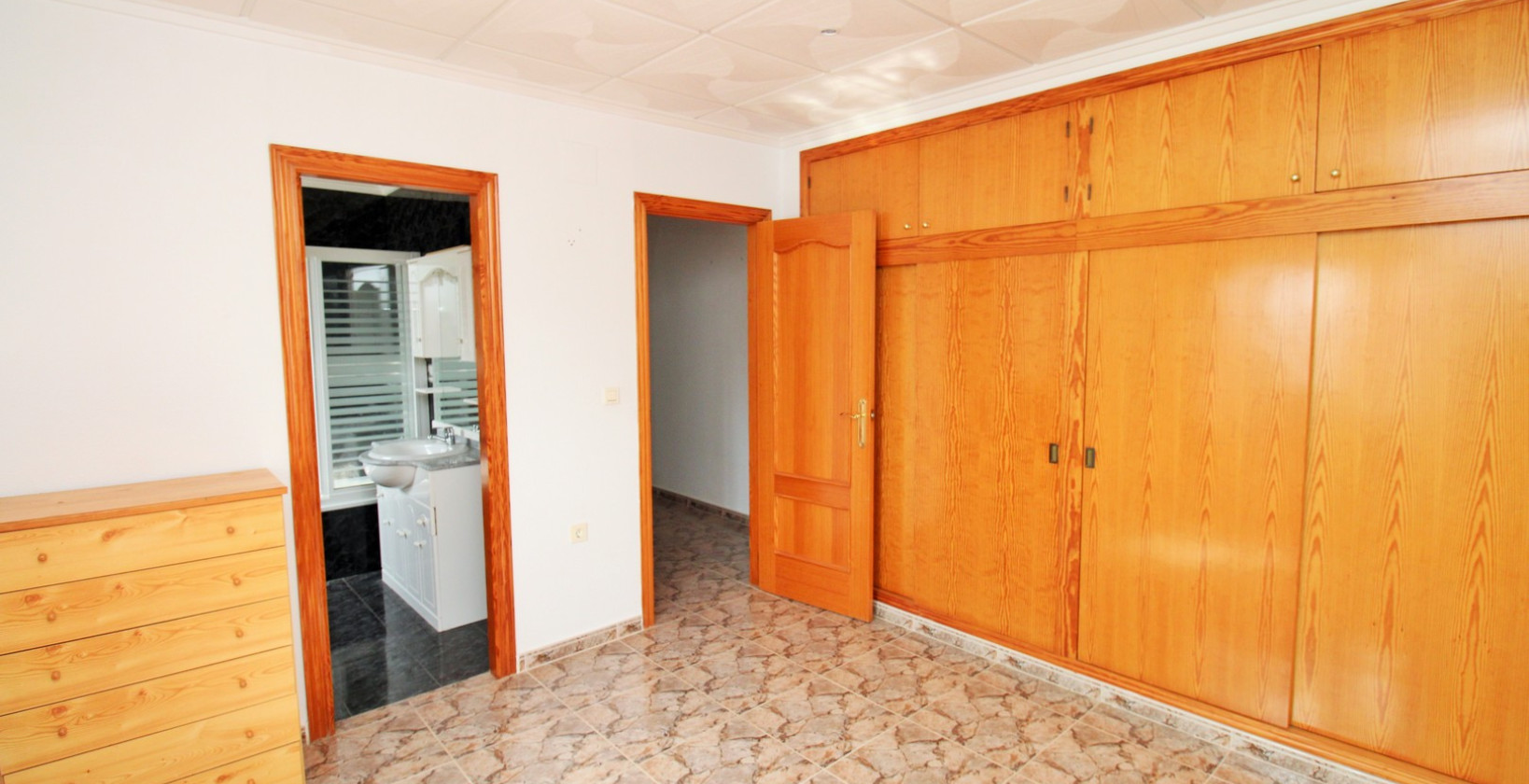 Bruktbolig - Kommersiell - Villamartín - Villamartin