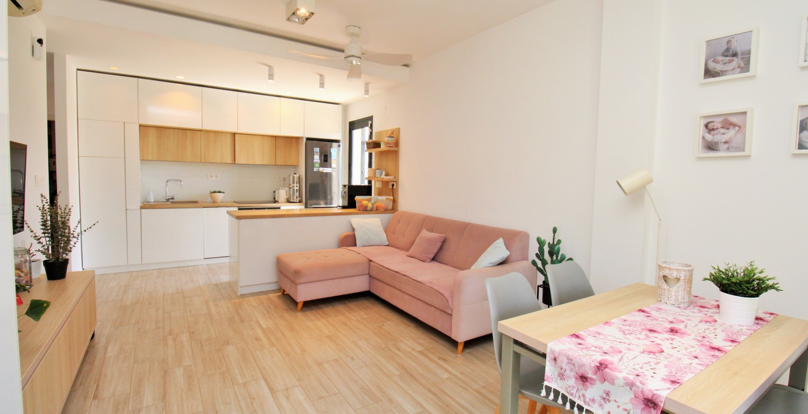 Återförsäljning - Villa - La Zenia