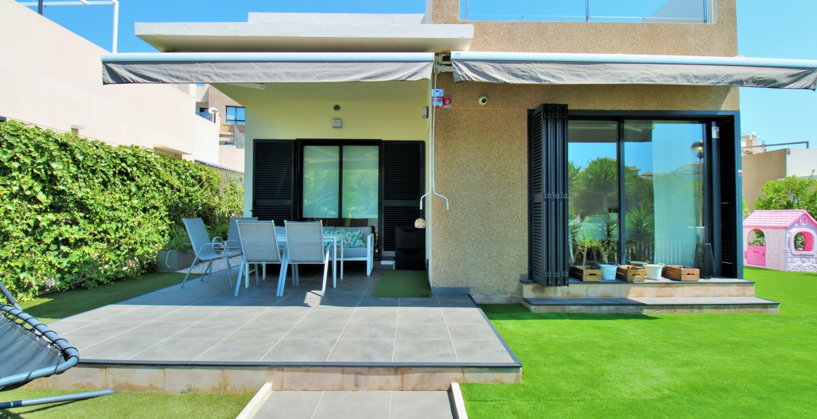 Återförsäljning - Villa - La Zenia