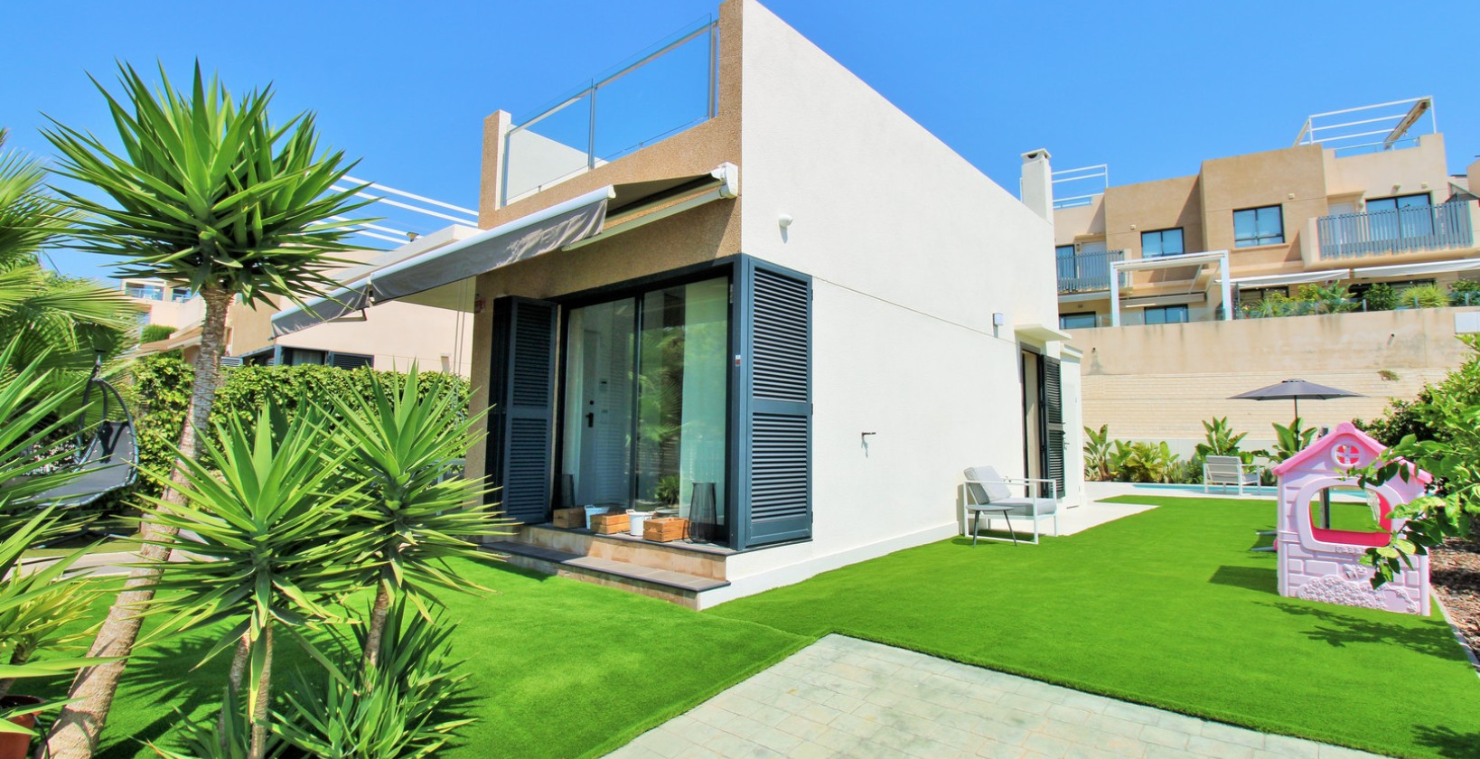 Återförsäljning - Villa - La Zenia