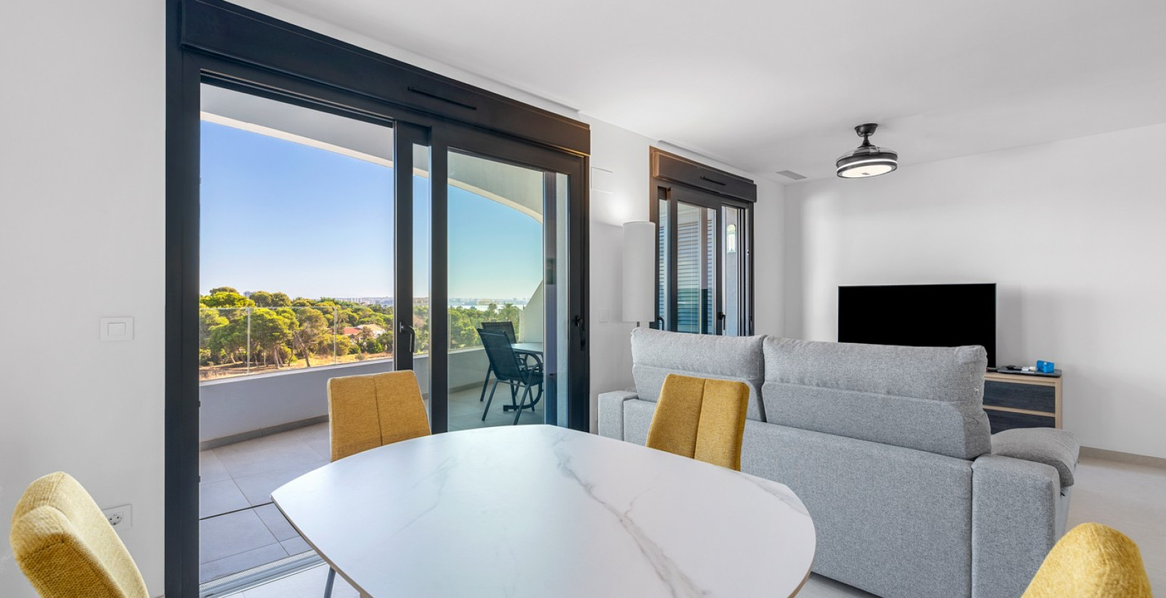 Resale - Apartment / flat - Orihuela Costa - Punta Prima