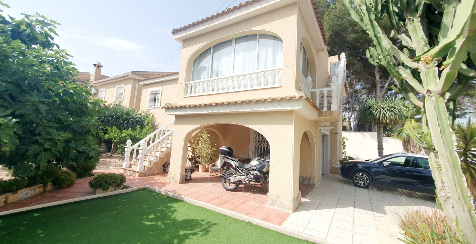 Resale - Villa - Torrevieja - Los Balcones - Los Altos del Edén