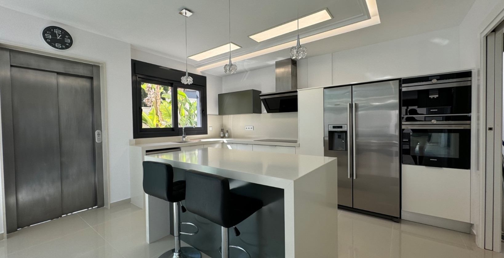 Återförsäljning - Villa - San Miguel de Salinas