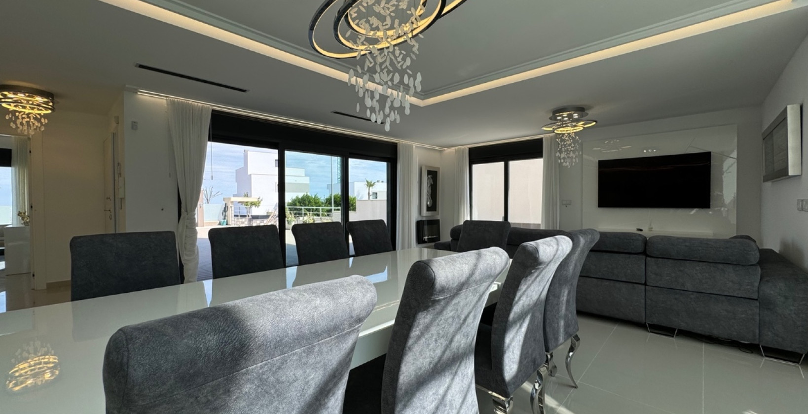 Återförsäljning - Villa - San Miguel de Salinas