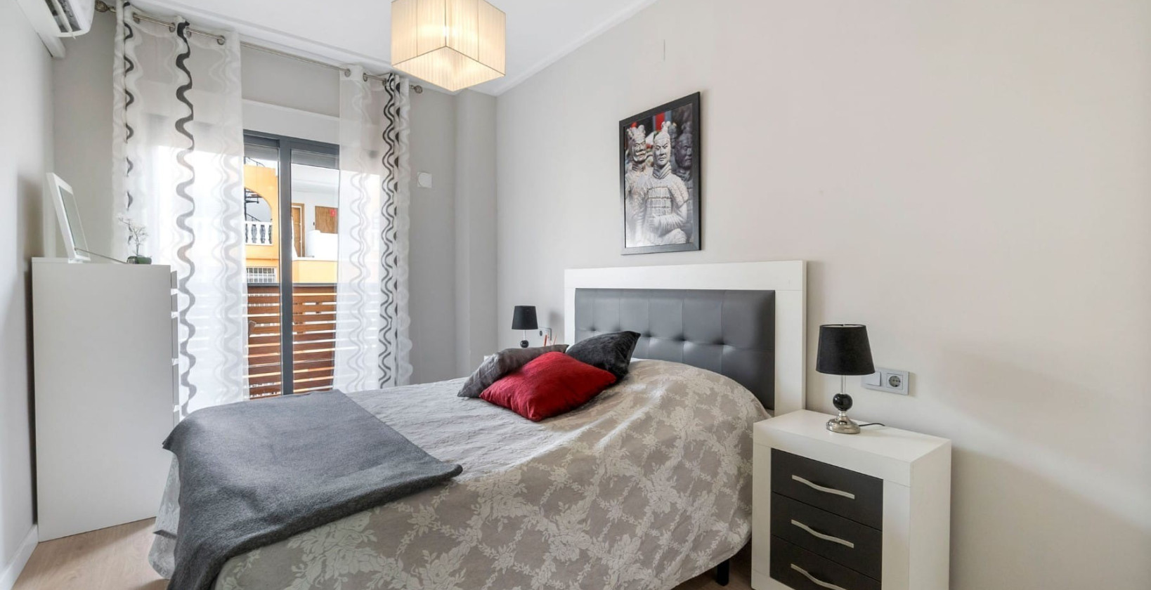 Resale - Apartment / flat - Torrevieja - Centro