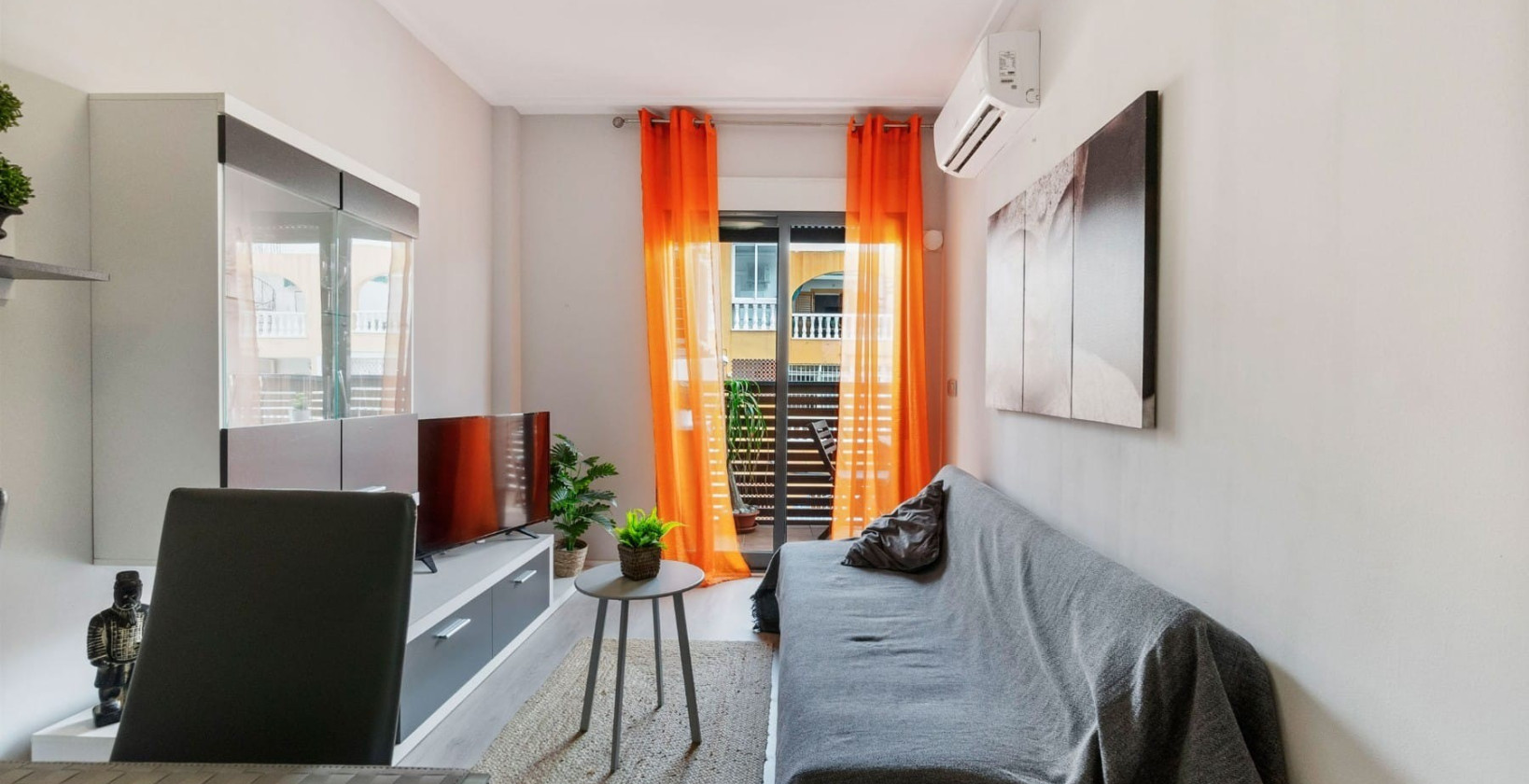 Resale - Apartment / flat - Torrevieja - Centro