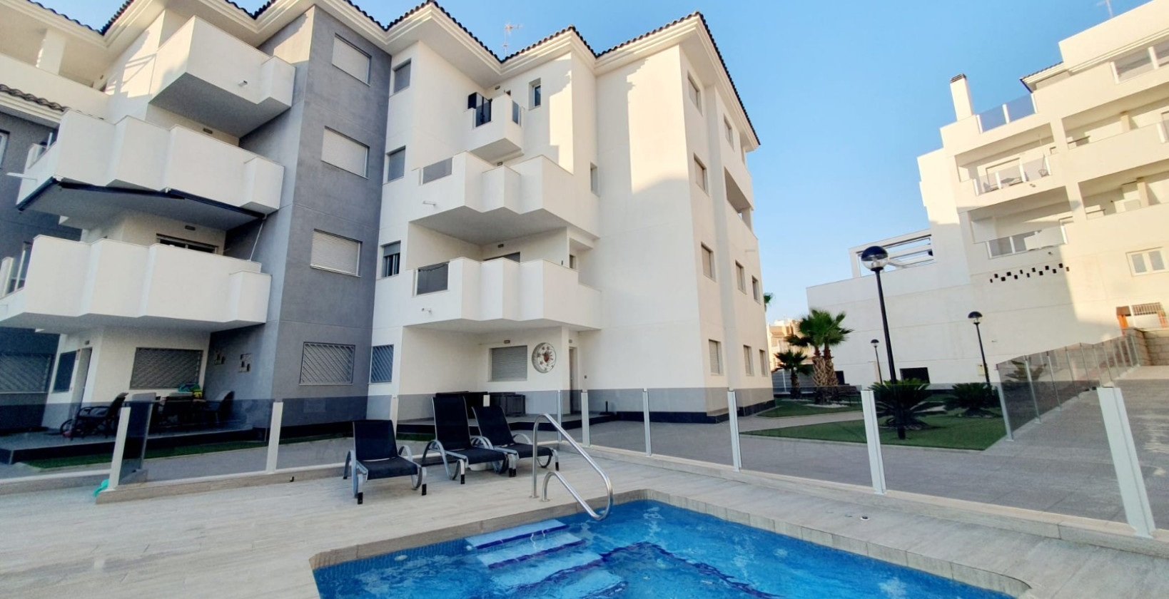 Resale - Apartment / flat - Orihuela Costa - Villamartín-Las Filipinas