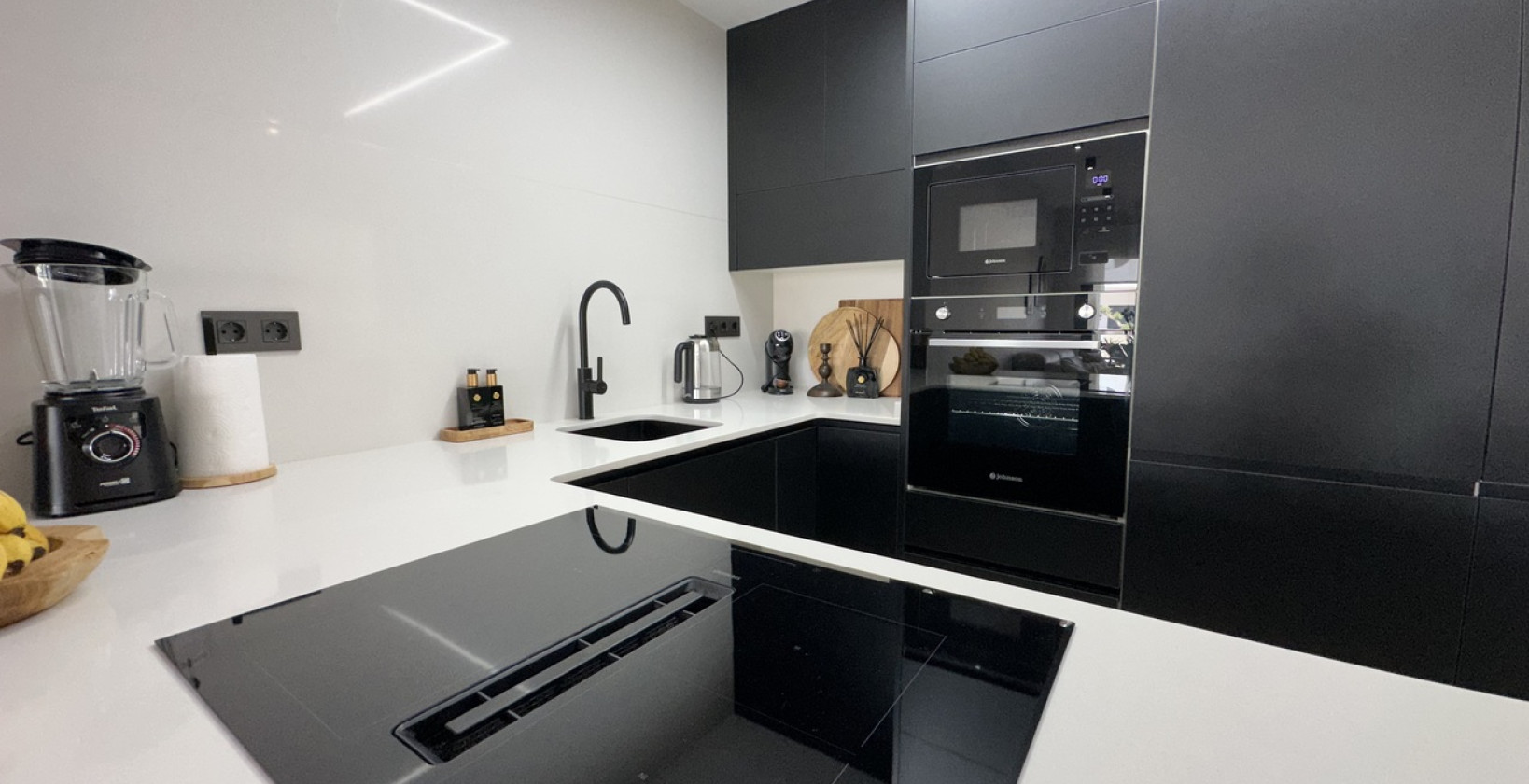 Resale - Apartment / flat - Torrevieja - Punta Prima