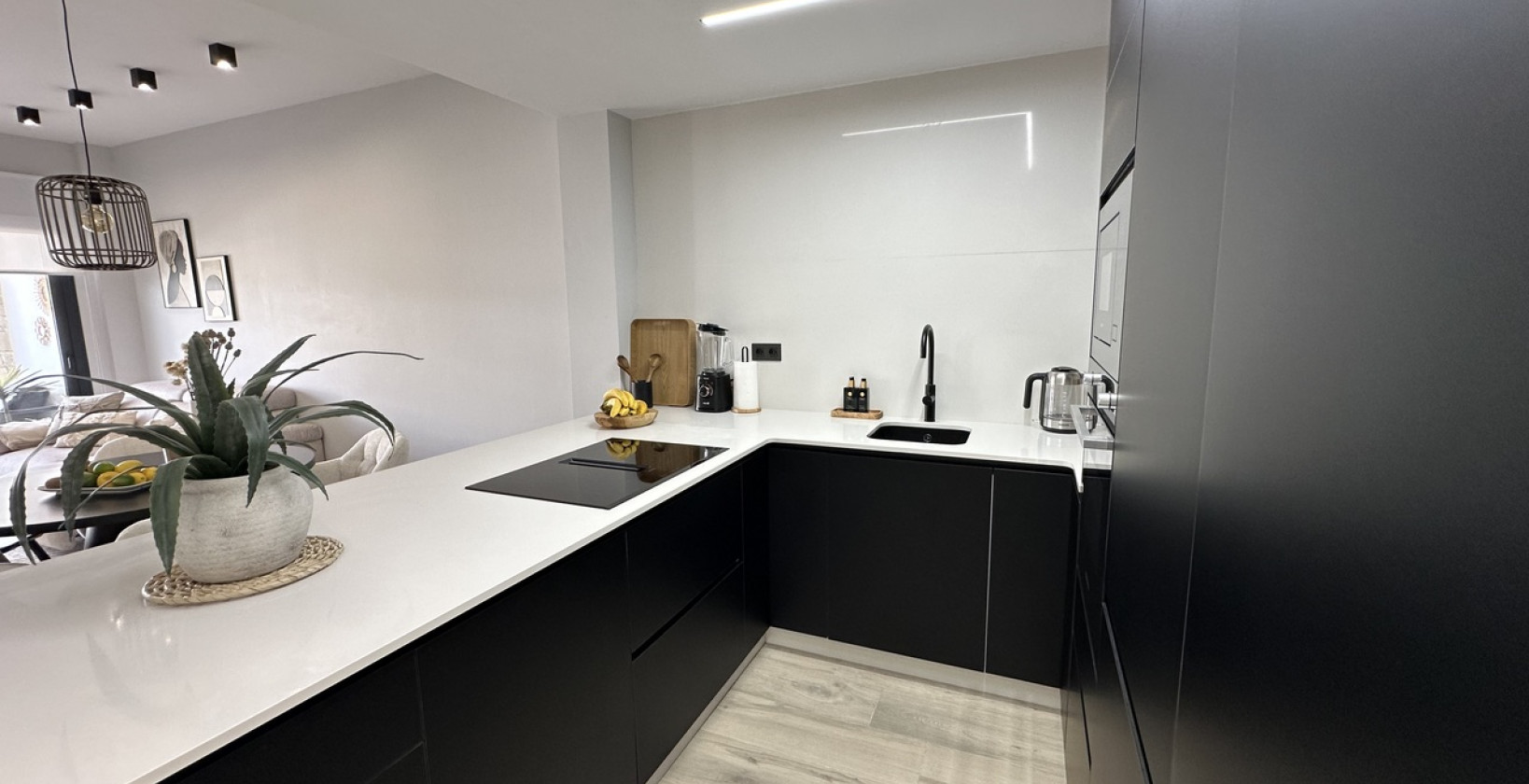 Resale - Apartment / flat - Torrevieja - Punta Prima