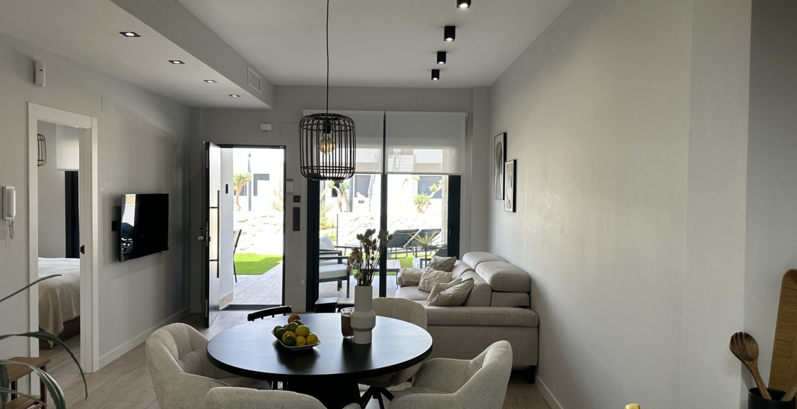 Resale - Apartment / flat - Torrevieja - Punta Prima