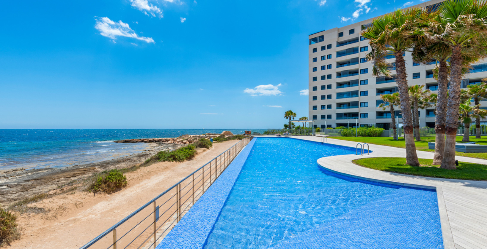 Resale - Apartment / flat - Torrevieja - Punta Prima