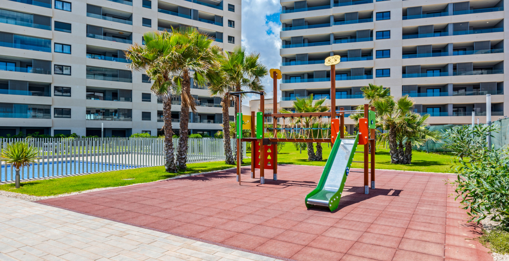 Resale - Apartment / flat - Torrevieja - Punta Prima