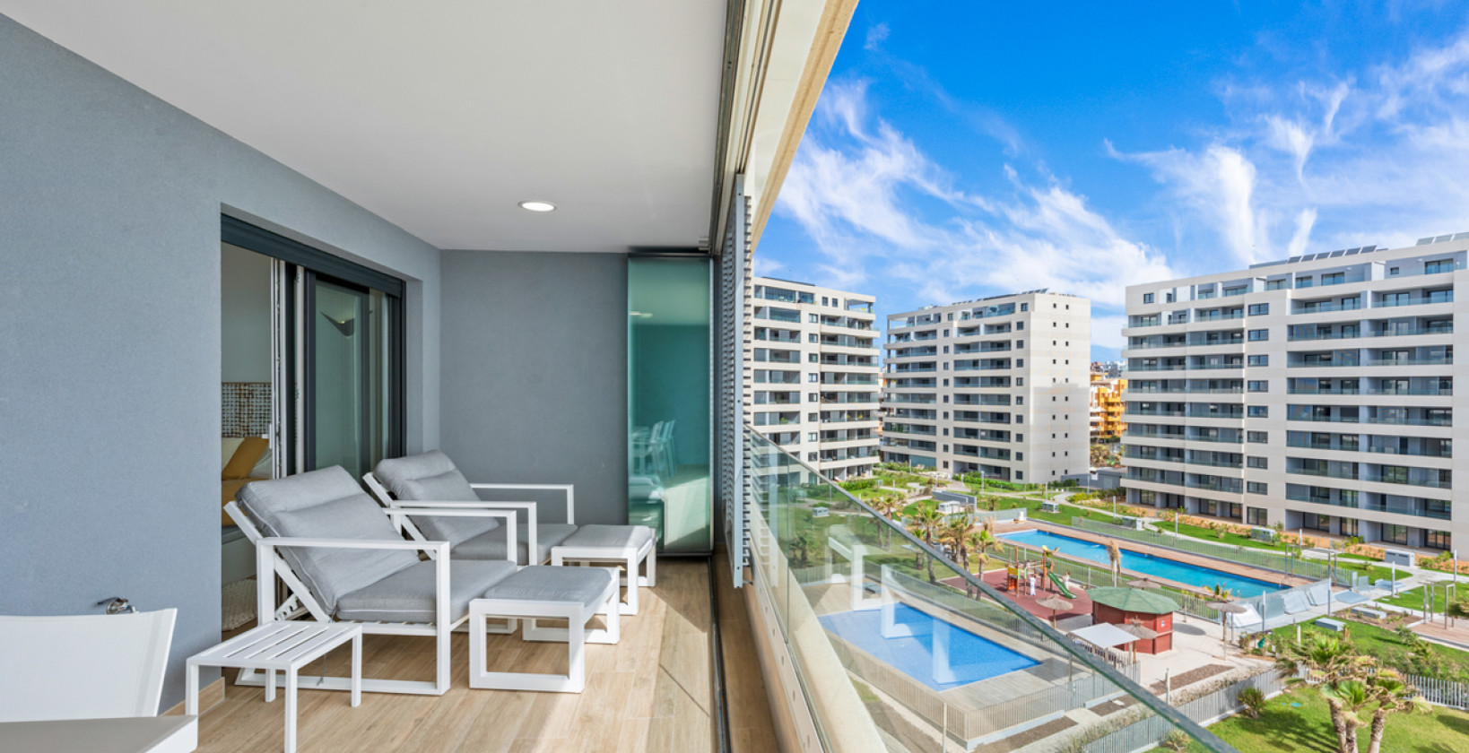 Resale - Apartment / flat - Torrevieja - Punta Prima