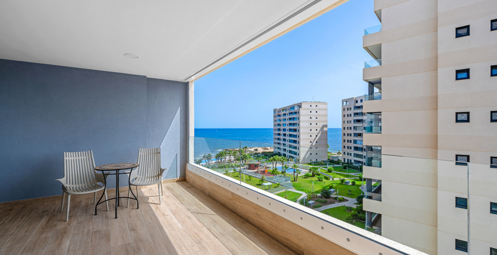Resale - Apartment / flat - Torrevieja - Punta Prima