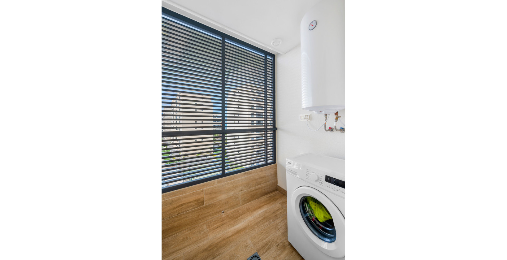 Resale - Apartment / flat - Torrevieja - Punta Prima