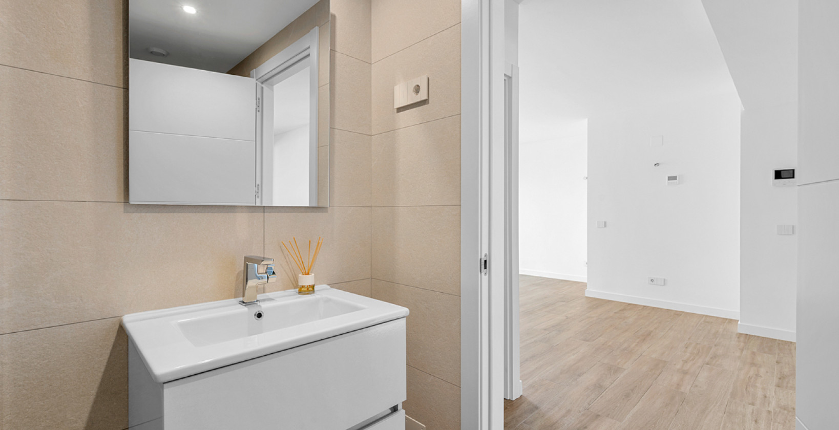 Resale - Apartment / flat - Torrevieja - Punta Prima