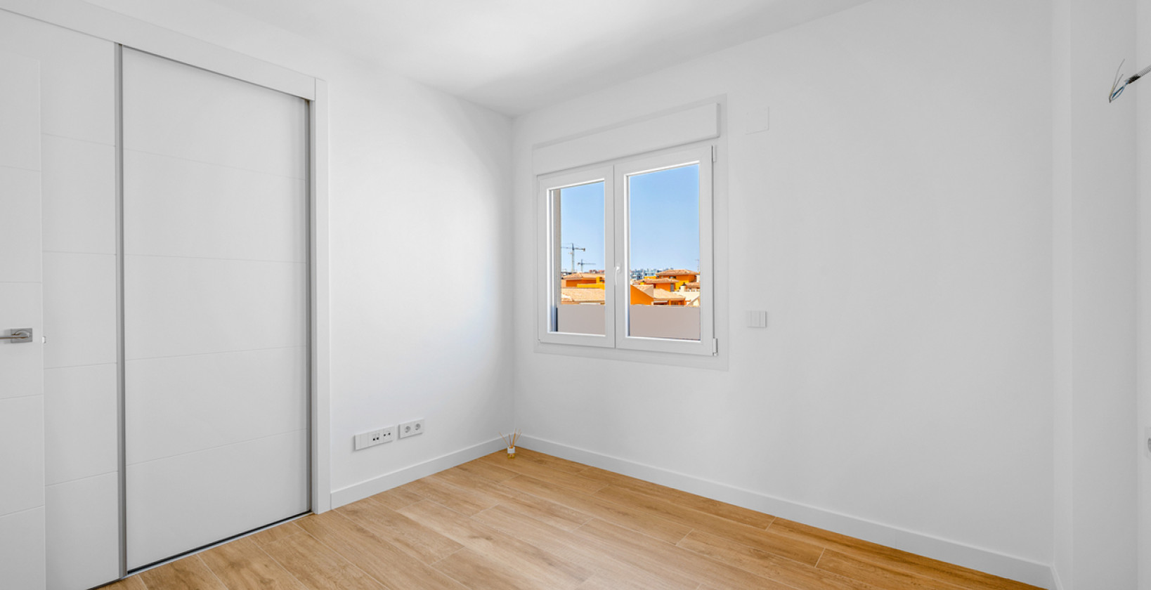 Resale - Apartment / flat - Torrevieja - Punta Prima