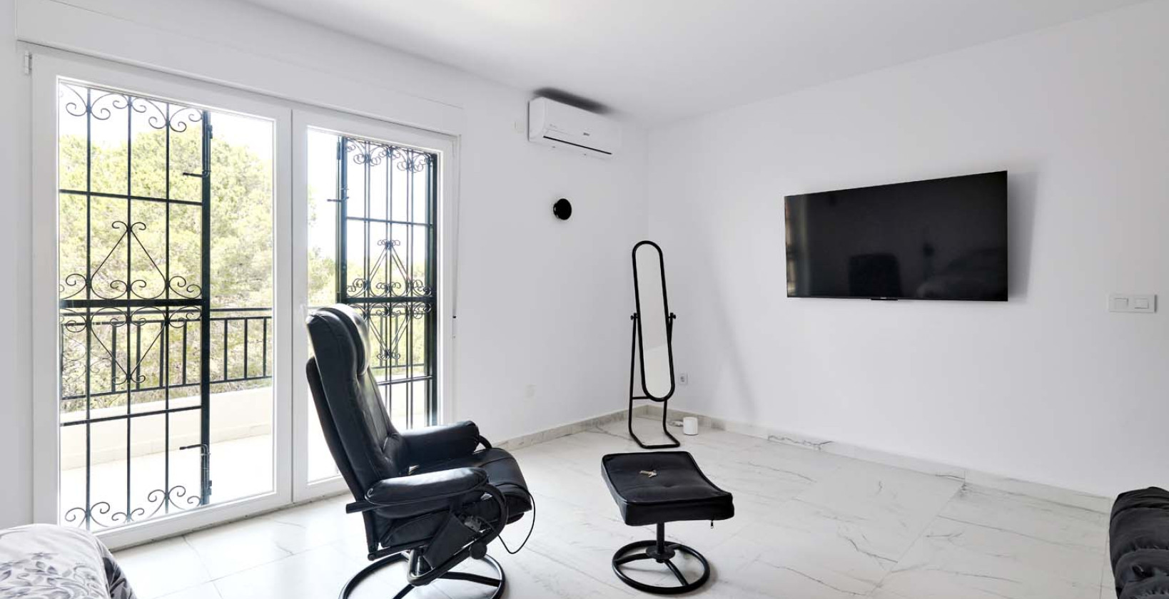 Resale - Villa - Pinar de Campoverde