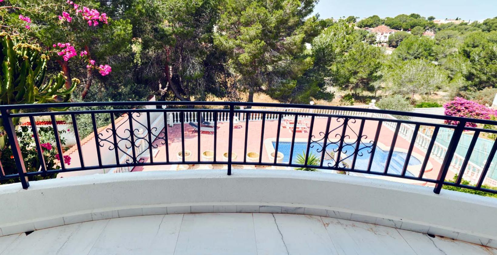 Resale - Villa - Pinar de Campoverde