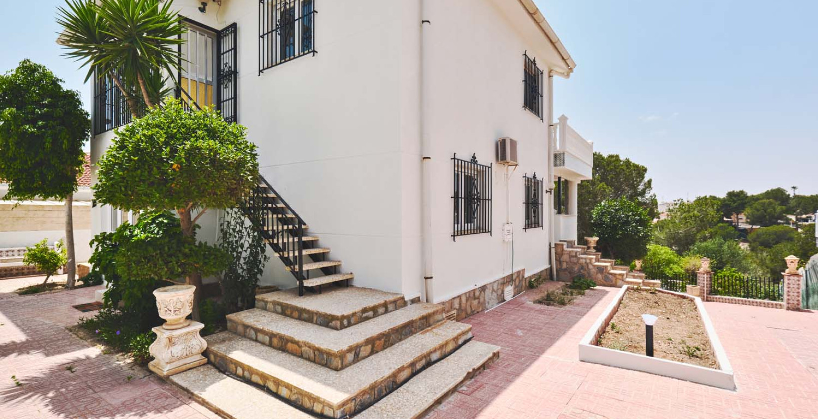 Resale - Villa - Pinar de Campoverde