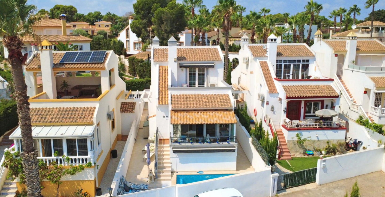 Resale - Villa - Orihuela Costa - Villamartín