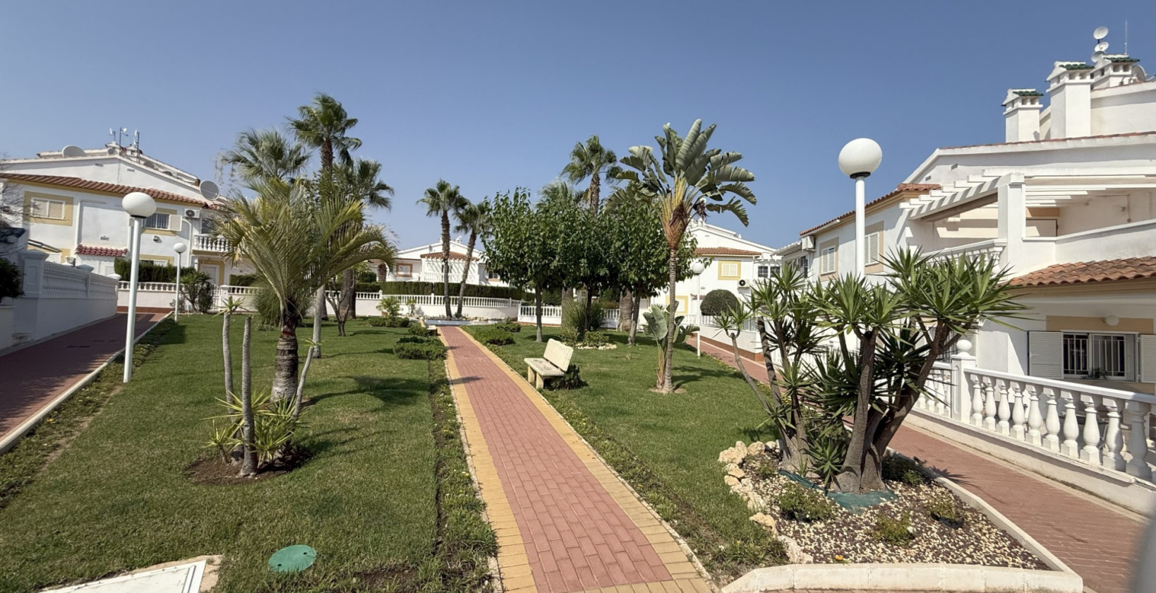 Resale - Apartment / flat - Orihuela Costa - La Zenia