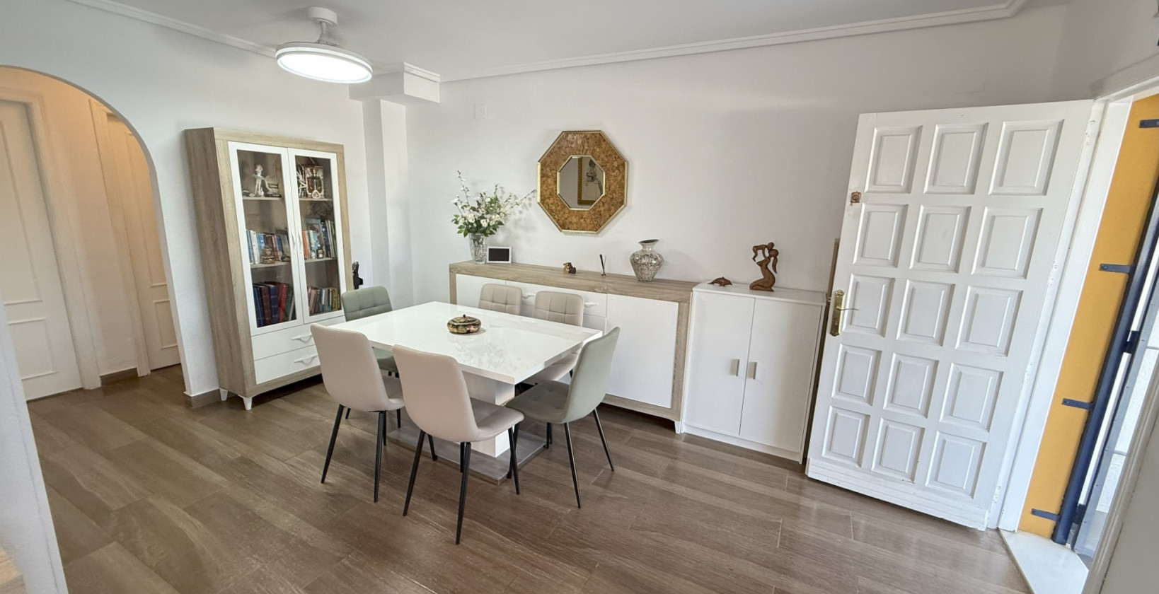 Resale - Villa - Orihuela Costa - La Zenia