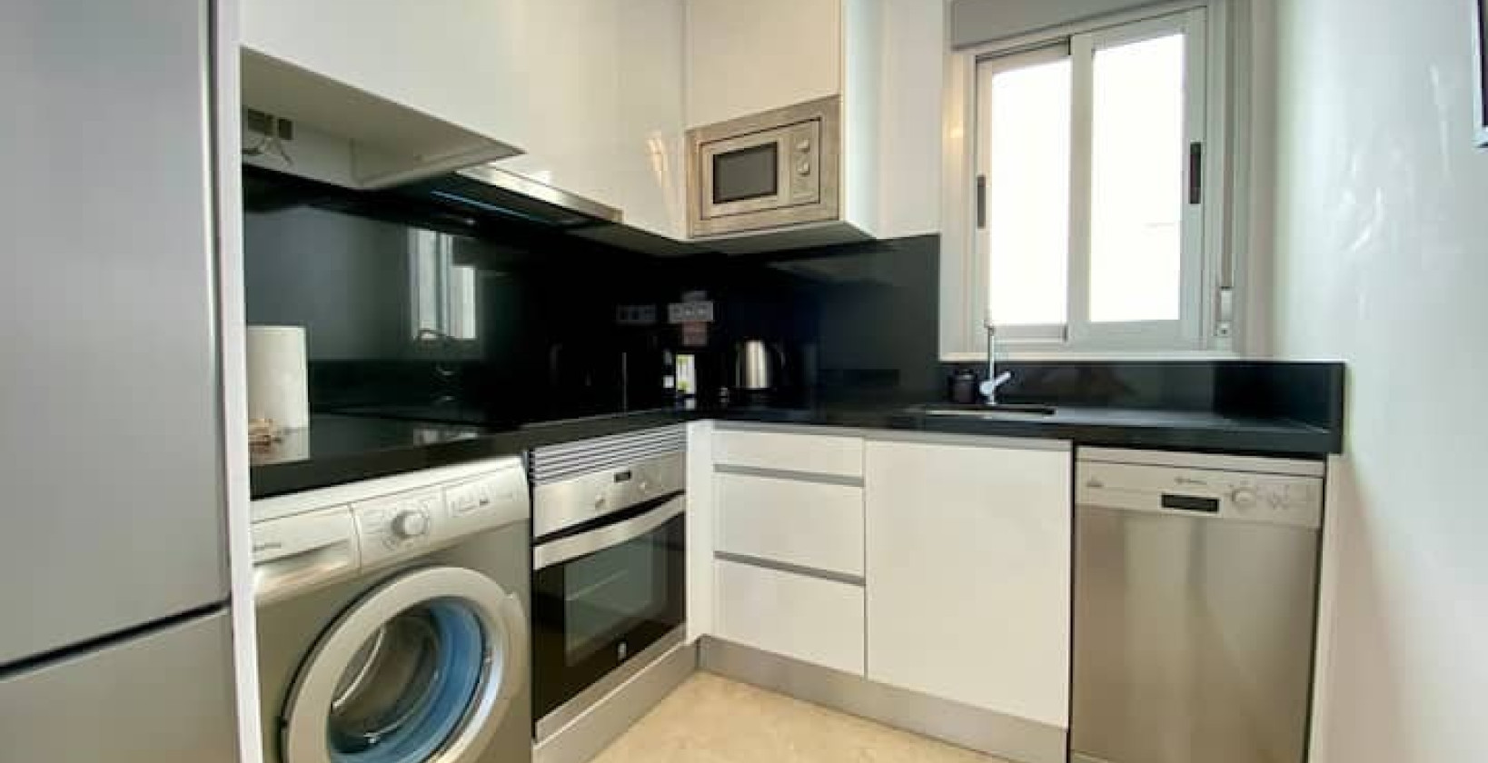 Resale - Apartment / flat - Villamartín - Costa Blanca