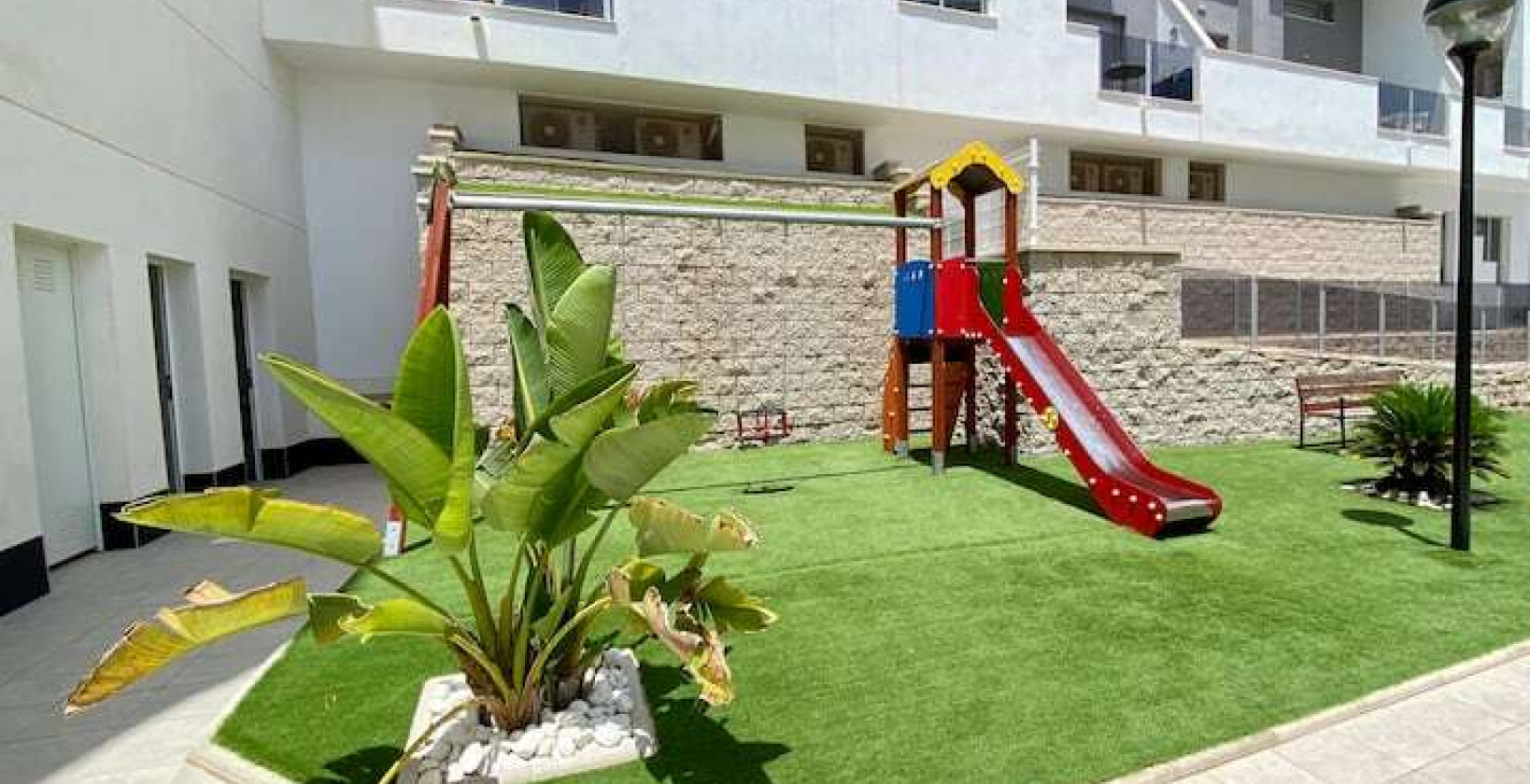 Resale - Apartment / flat - Villamartín - Costa Blanca